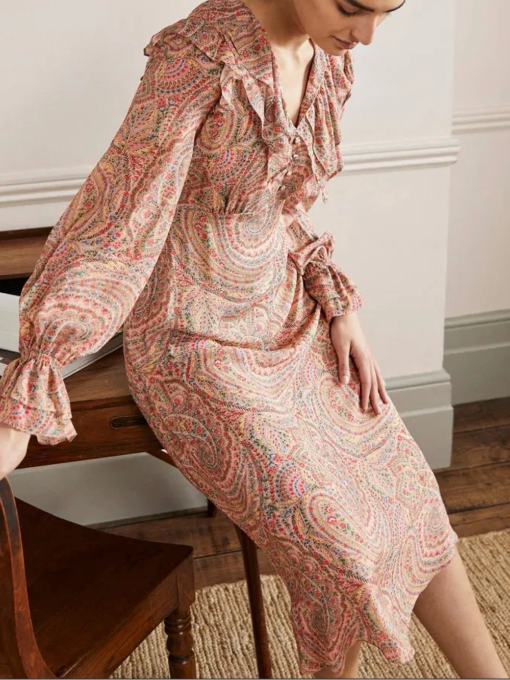 Boden dress NWT US 10 Lara ruffle detail midi dress, stunning dress!